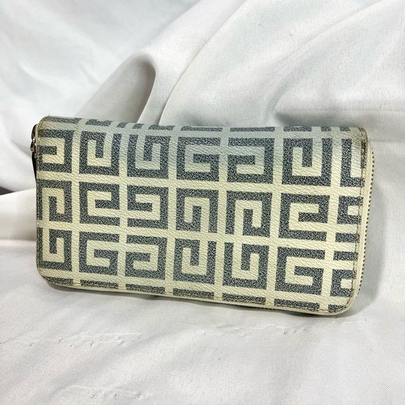 Givenchy | 'Antigona' white/gray coated canvas monogram zip around wallet - Picture 3 of 8